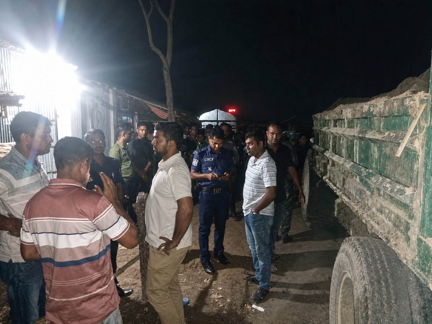 ঈশ্বরদীতে ফসলি জমির মাটি কাটার দায়ে ৫০ হাজার টাকা জরিমানা