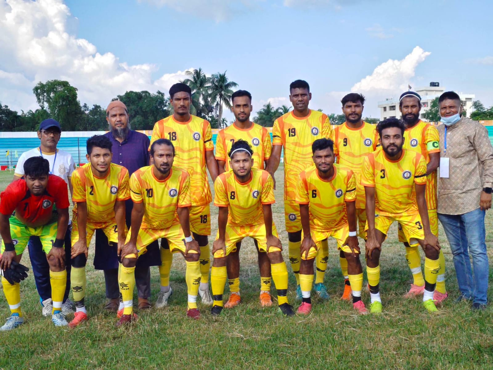 গোলবন্যায় সুজানগরকে উড়িয়ে ২য় রাউন্ডে ঈশ্বরদী উপজেলা