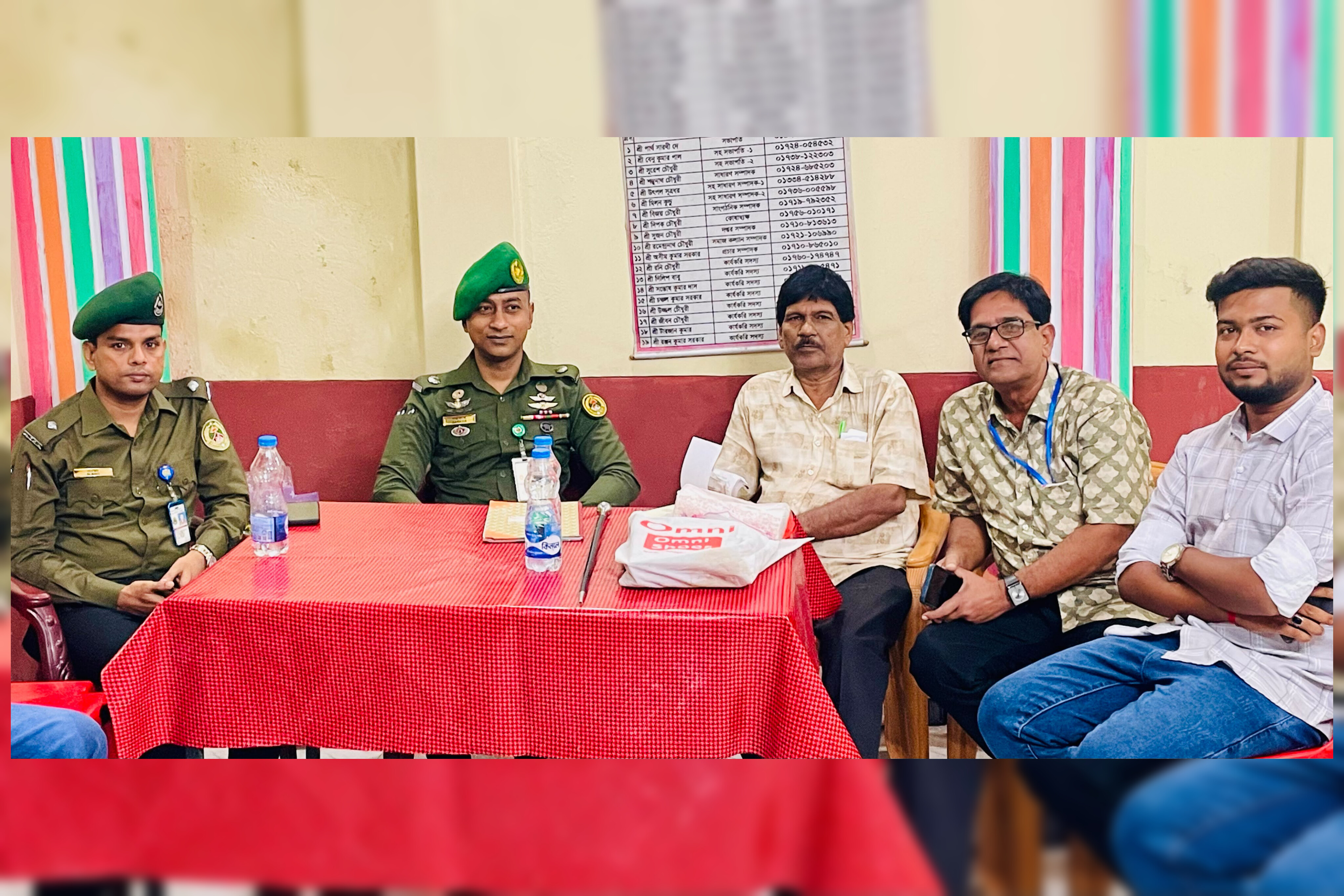 ঈশ্বরদীর বিভিন্ন পূজামণ্ডপ পরিদর্শন করলেন  আনসার ও ভিডিপির জেলা কমান্ড্যান্ট