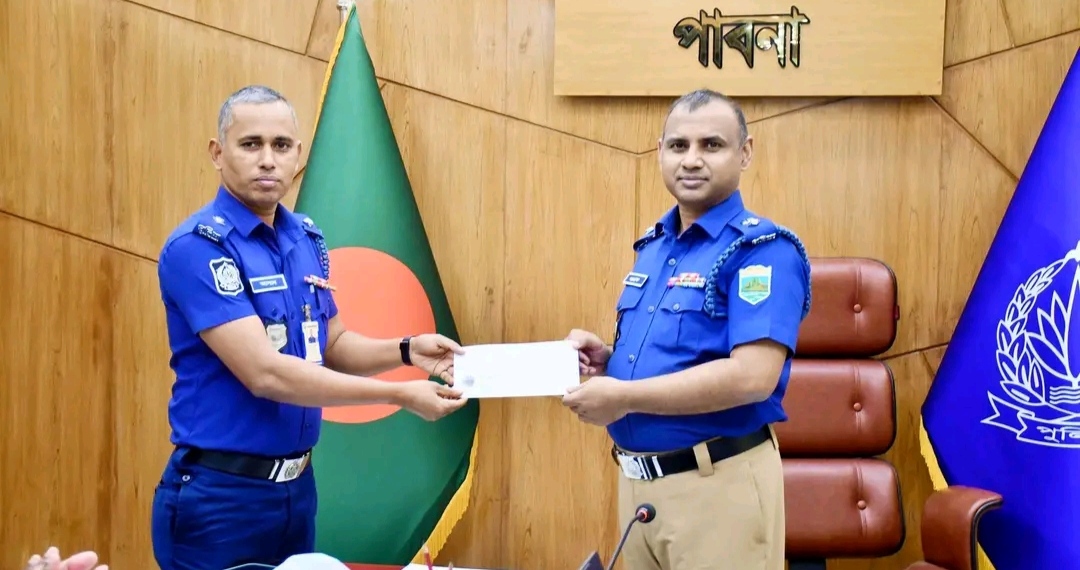 পাবনা জেলার শ্রেষ্ঠ ওসি ঈশ্বরদী থানার আসাদুর রহমান